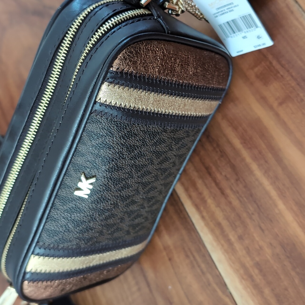 Michael Michael Kors Signature Tri Color Crossbody Camera Bag Nwt ❤ - Picture 9 of 9